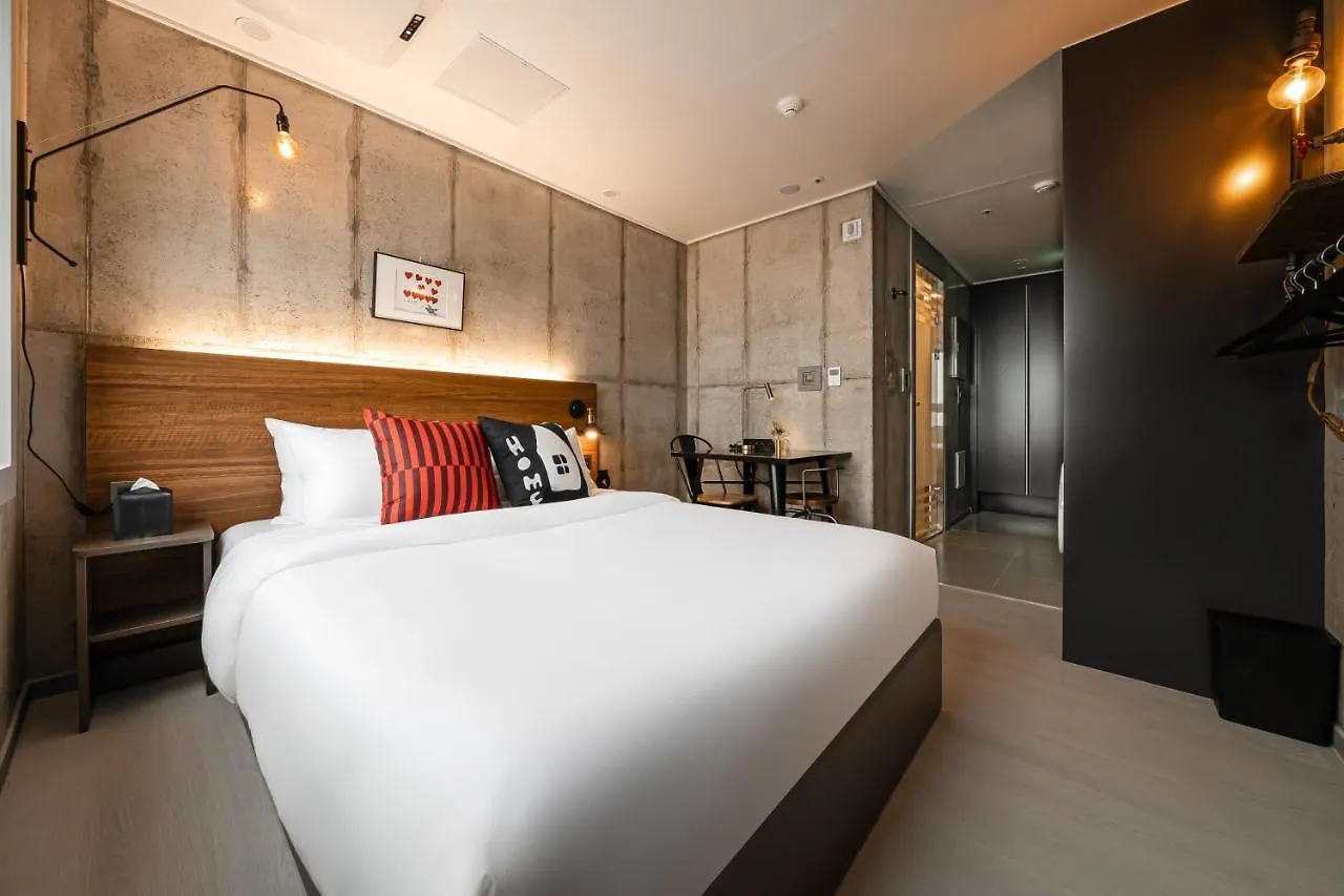 Urbanstay Boutique Nampo Biff Busan
